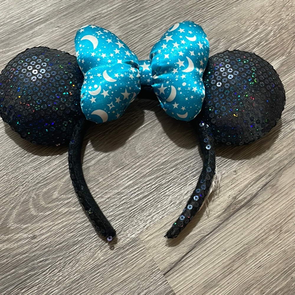 Disney park ears